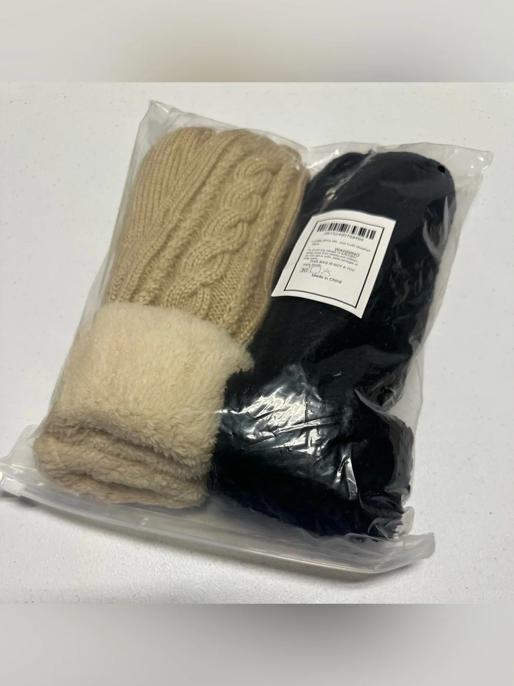 Loritta 2Pcs Winter Knit Gloves/Mittens with Cozy Thick Lining Black/Beige NWT